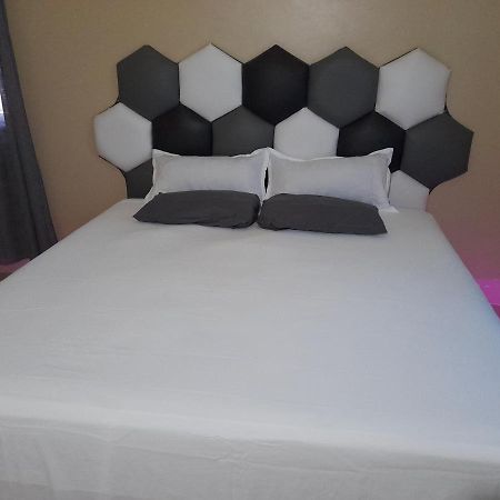 Loodik Vacation Home Brompton Manor Black River Dış mekan fotoğraf