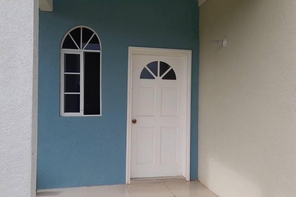 Loodik Vacation Home Brompton Manor Black River Dış mekan fotoğraf