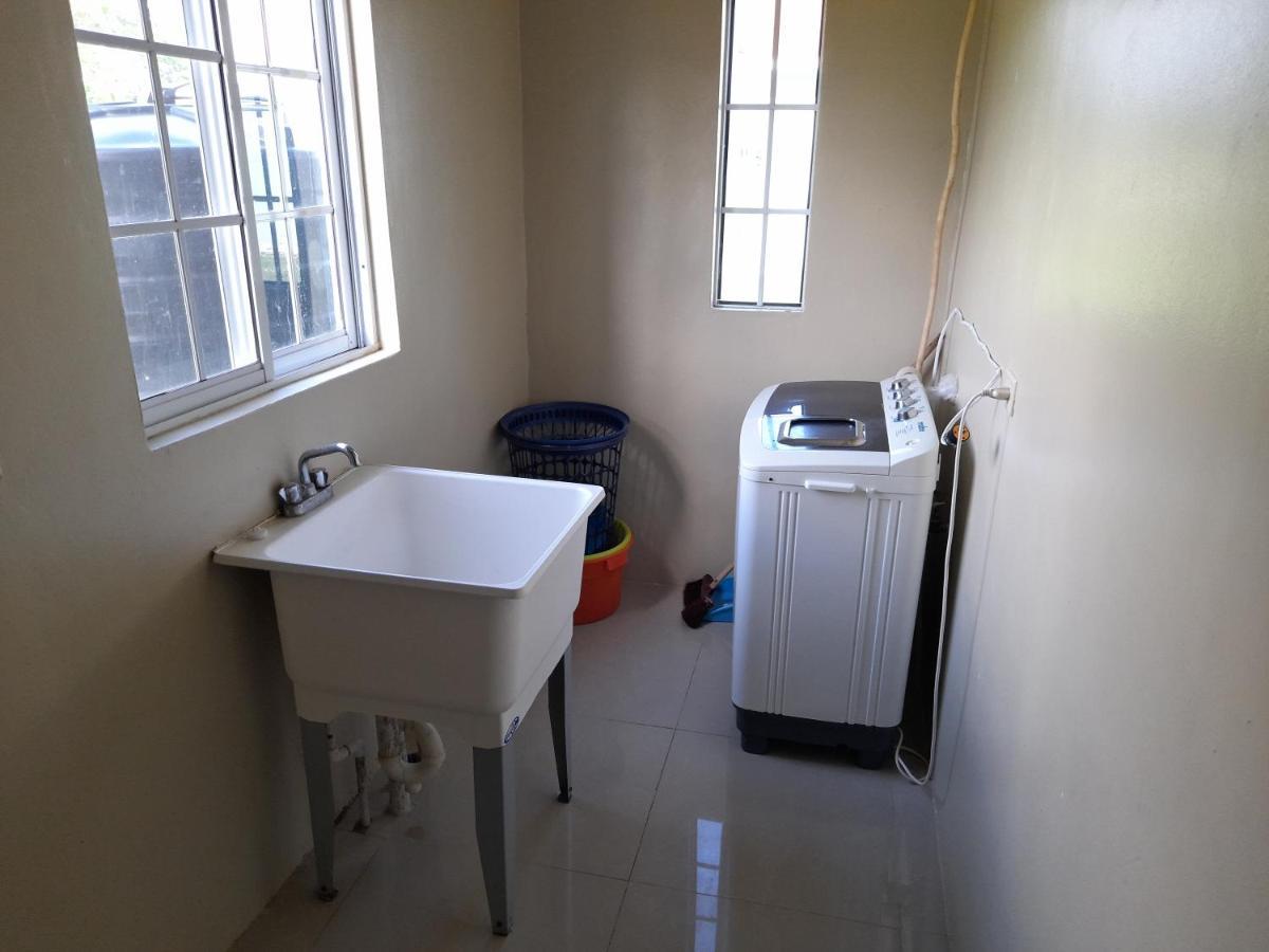 Loodik Vacation Home Brompton Manor Black River Dış mekan fotoğraf